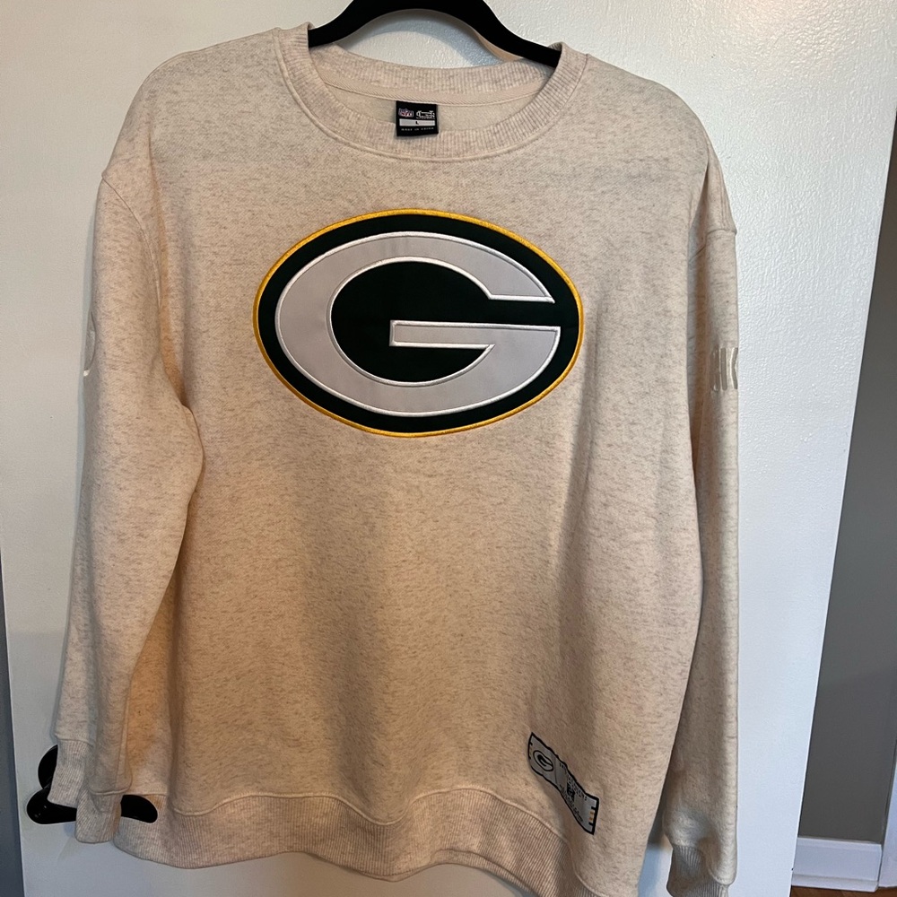 NFL Team Logo Cream Crewneck Sweater Men’s Large